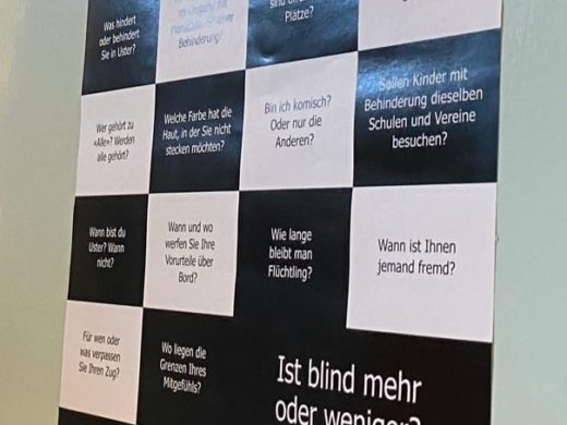 Frageplakat der Zuhörerei