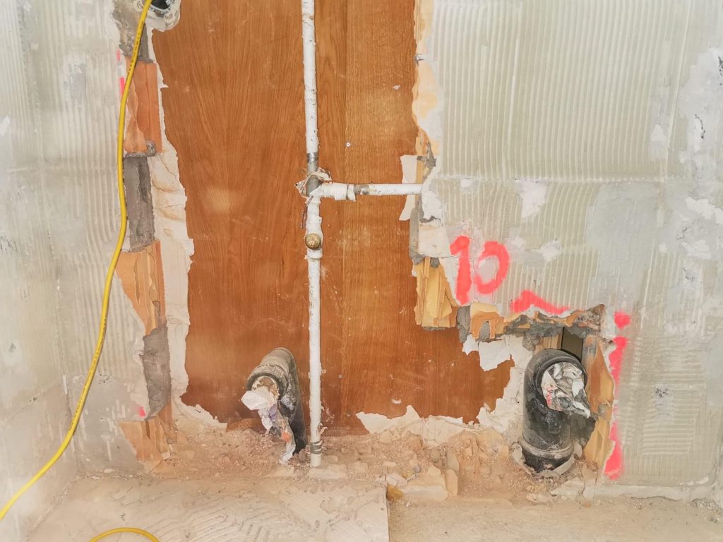 Sanitäre Leitung in eienr Wohnung